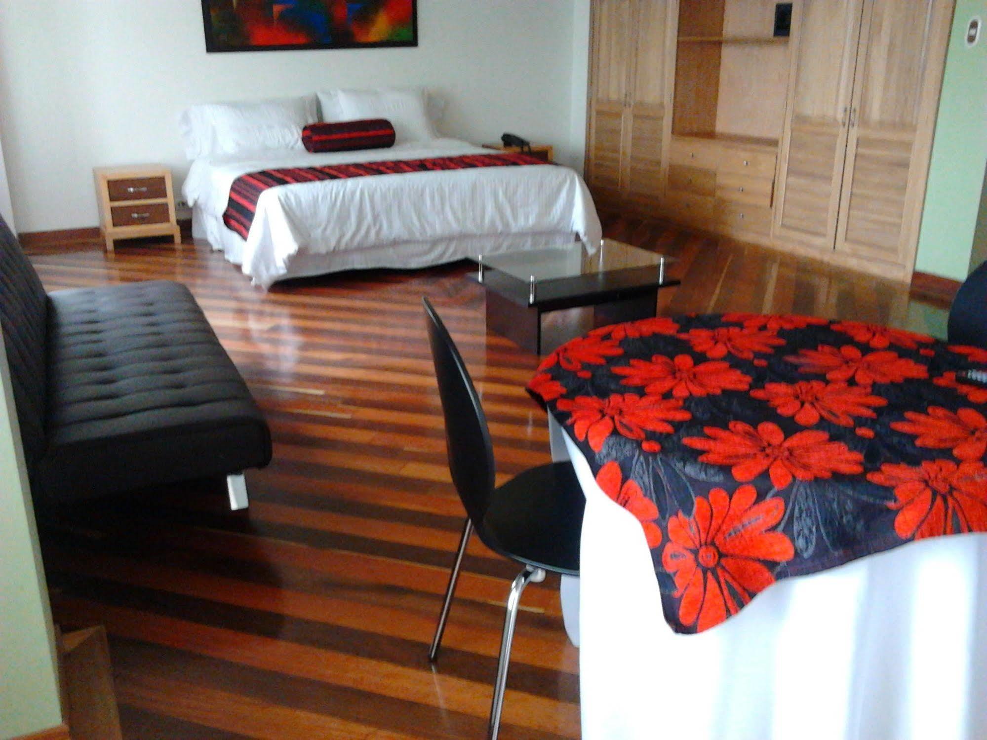 Hotel Airport Travel Bogotá Esterno foto